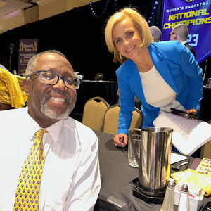 Meet your Posher, Carl